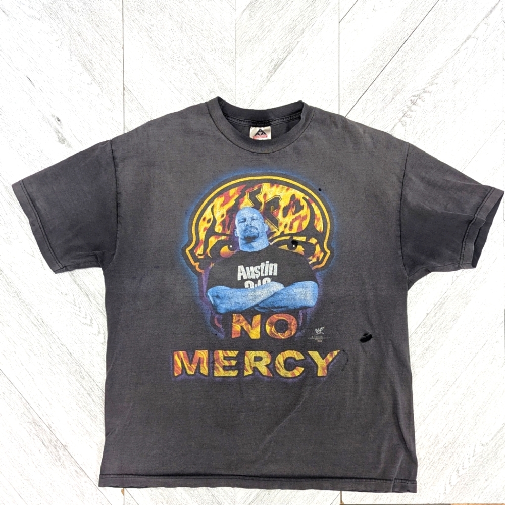 Vintage WWE Stone Cold Steve Austin, No Mercy T-shirt Perfect fade & Distressed